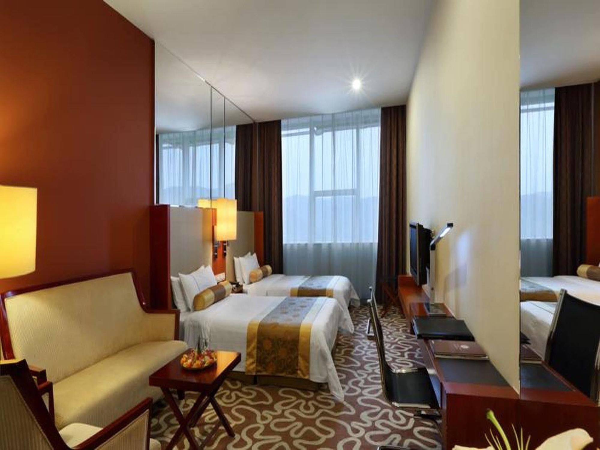 Shenzhen Caa Holy Sun Hotel, Luohu Railway Station Экстерьер фото